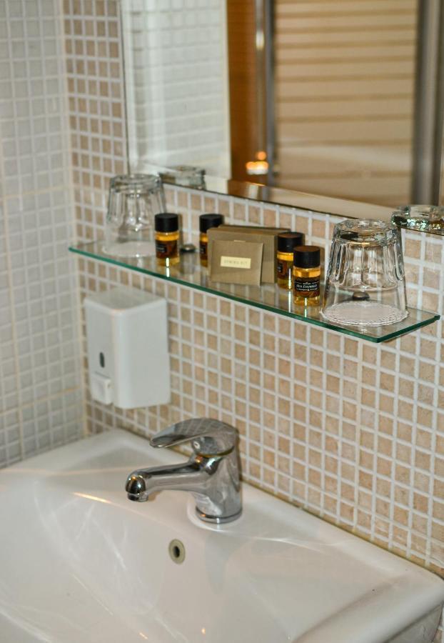 Rentrooms Thessaloníki Luaran gambar